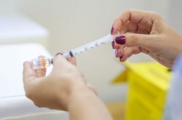 Siqueira Campos começa a vacinar comorbidades