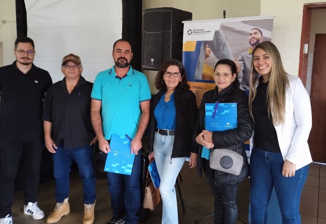 Sala do Empreendedor de Siqueira Campos busca soluções para empresários locais